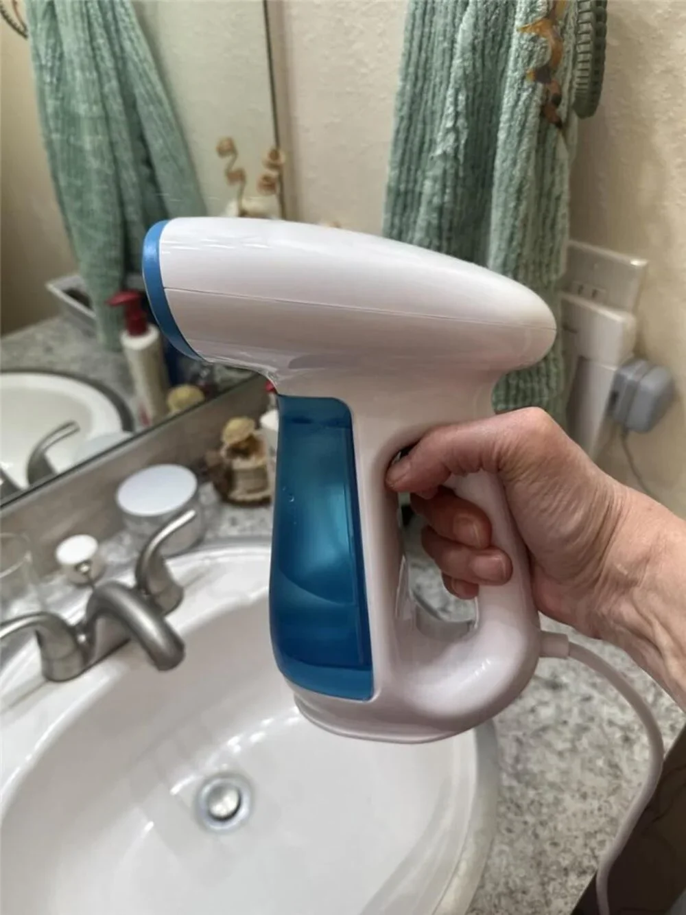 Steamer for Clothes, 1300W 230ml Fast-Heat Handheld Clothes Steamer